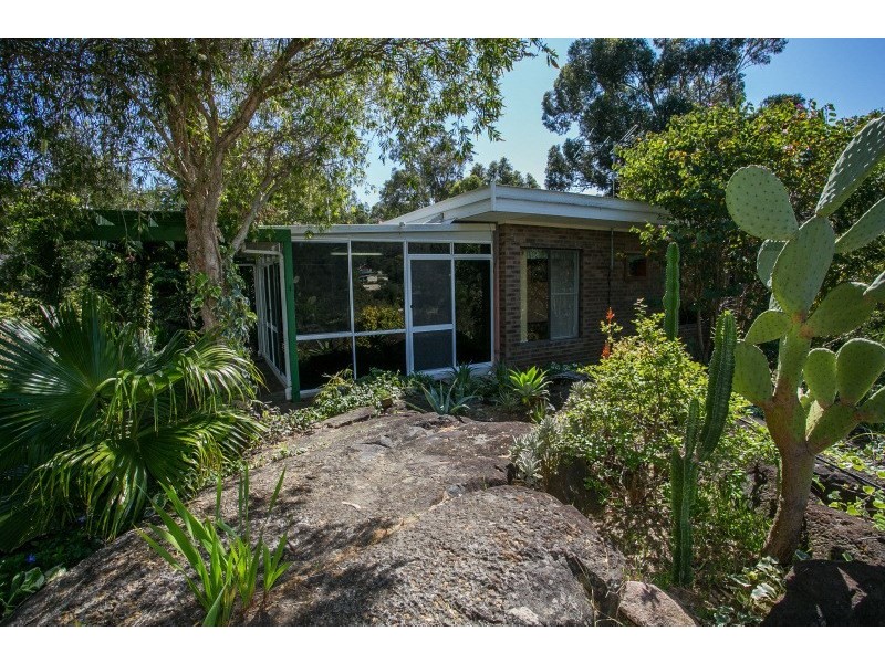 5 Grenville Road, Gooseberry Hill WA 6076