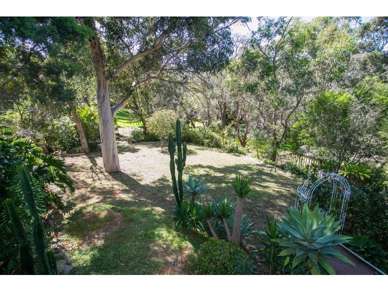 5 Grenville Road, Gooseberry Hill WA 6076