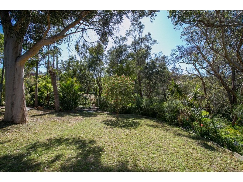 5 Grenville Road, Gooseberry Hill WA 6076