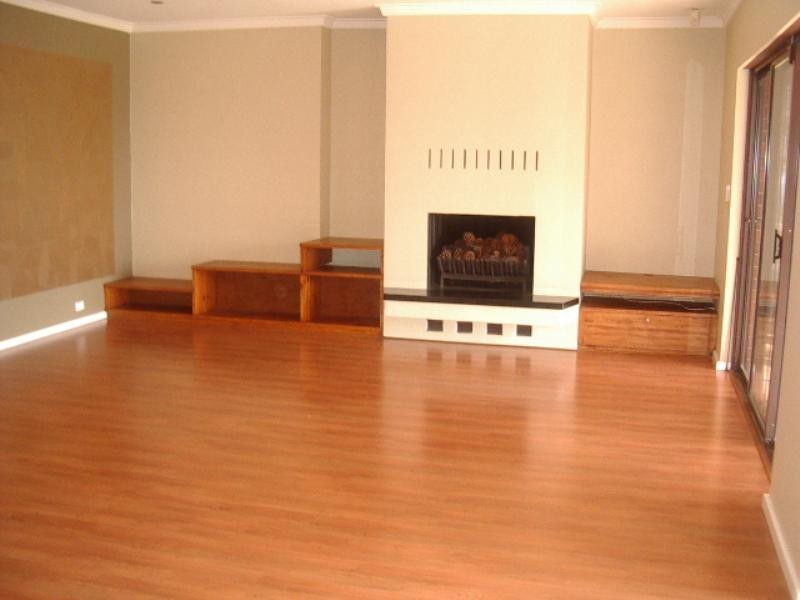 13 Maxine Court, Lesmurdie WA 6076