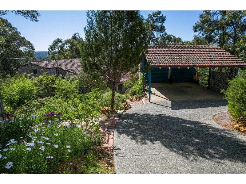 40 Elizabeth Street, Kalamunda WA 6076