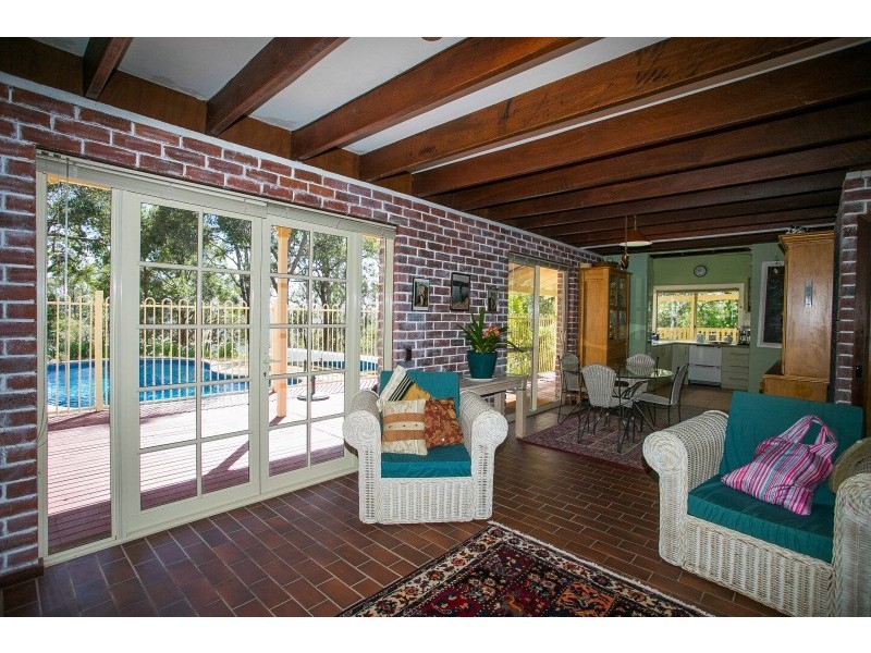 40 Elizabeth Street, Kalamunda WA 6076