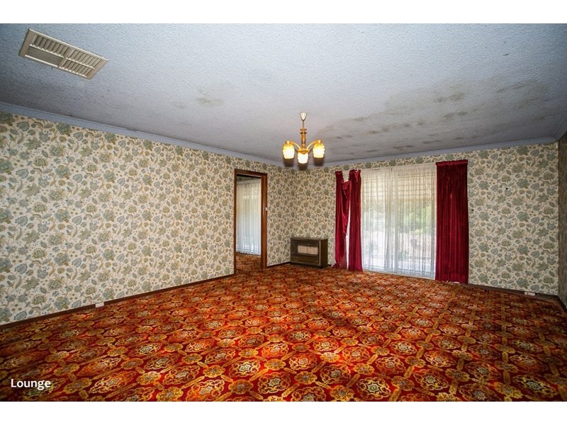 111 Welshpool Rd East, Lesmurdie WA 6076