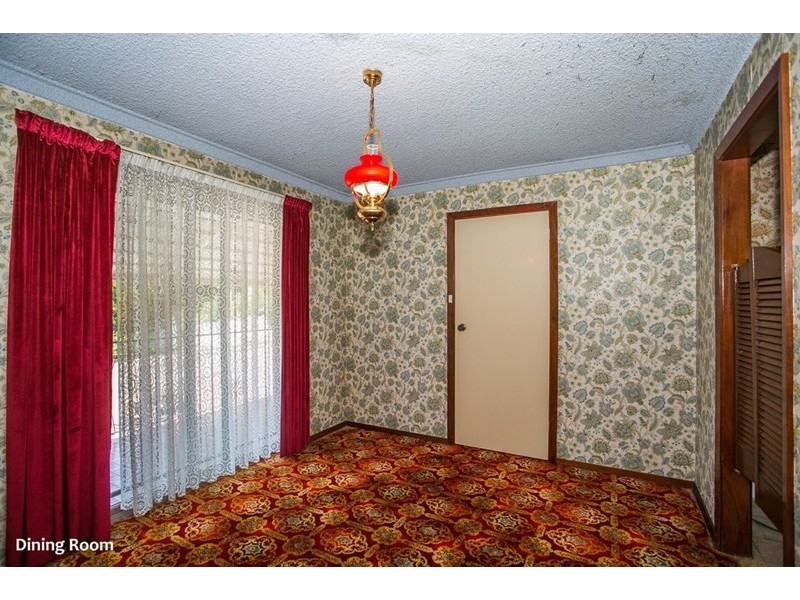 111 Welshpool Rd East, Lesmurdie WA 6076