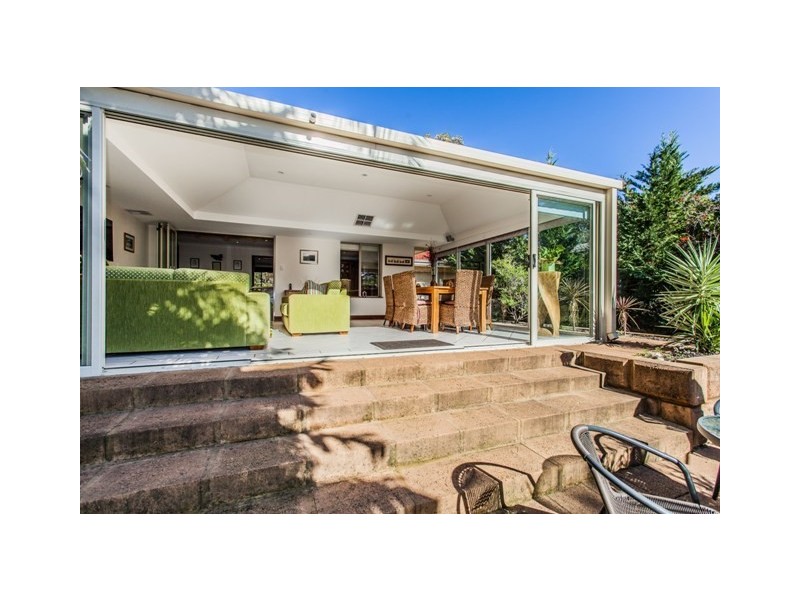 33 Hill Street, Gooseberry Hill WA 6076