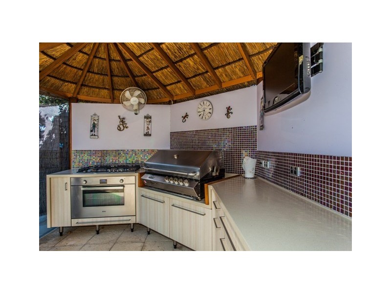 33 Hill Street, Gooseberry Hill WA 6076