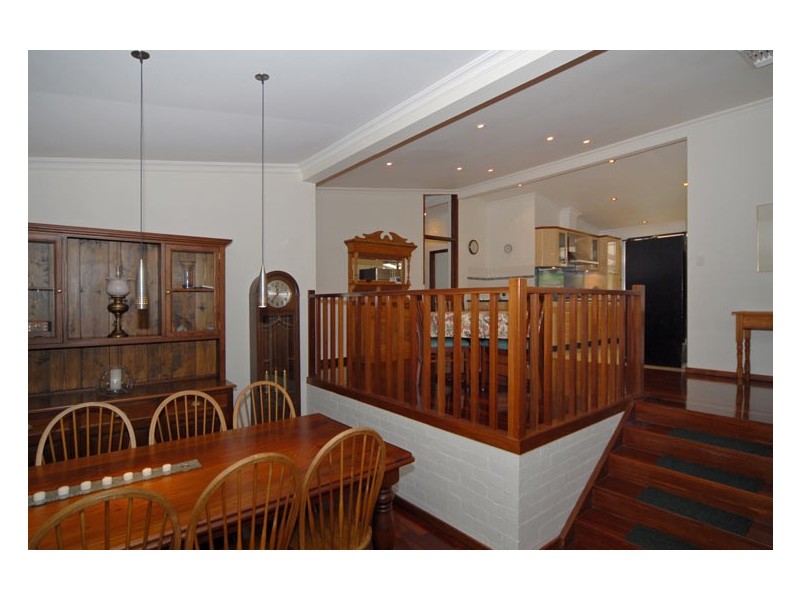 1 Carramar Drive, Kalamunda WA 6076