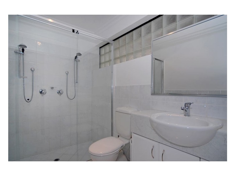 1 Carramar Drive, Kalamunda WA 6076