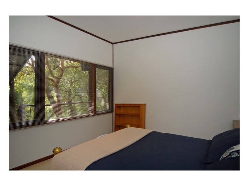 1 Carramar Drive, Kalamunda WA 6076