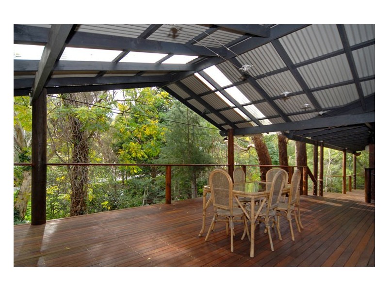 1 Carramar Drive, Kalamunda WA 6076