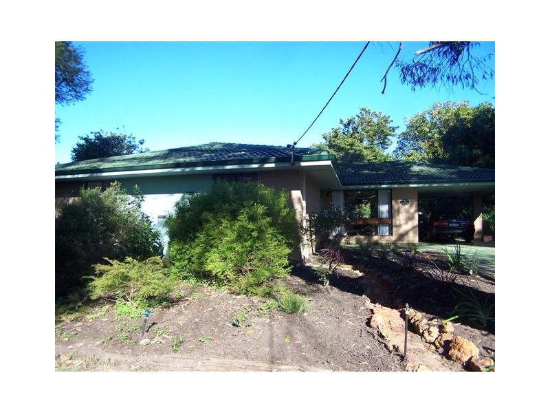 14 Cameron Close, Lesmurdie WA 6076