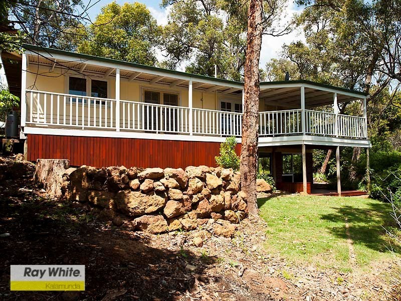 98 Peet Road, Roleystone WA 6111