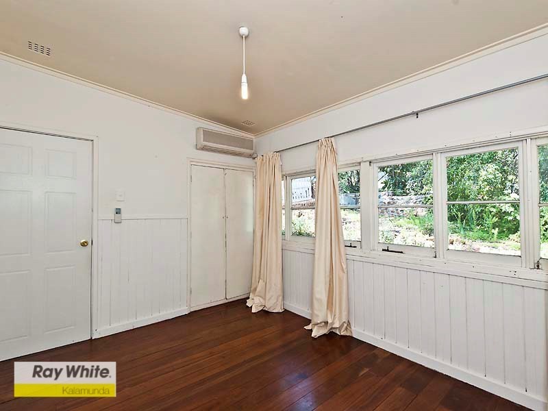 98 Peet Road, Roleystone WA 6111