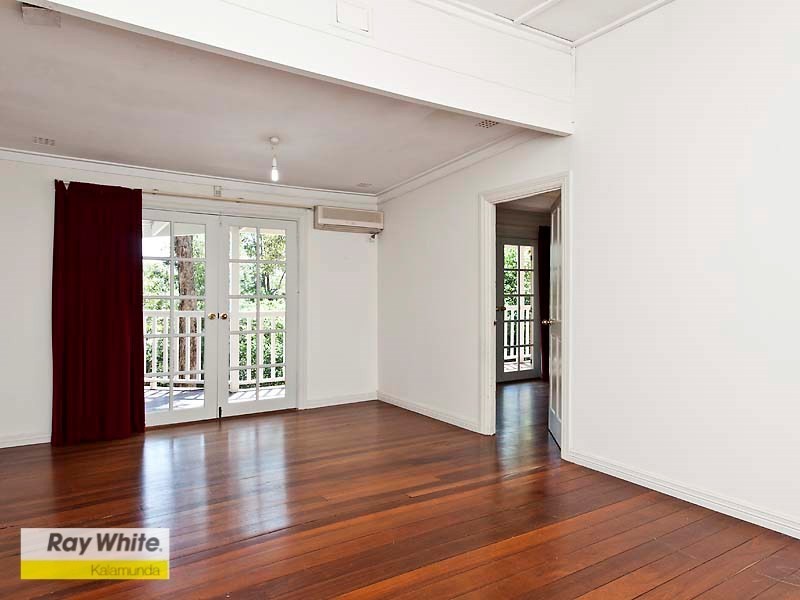 98 Peet Road, Roleystone WA 6111