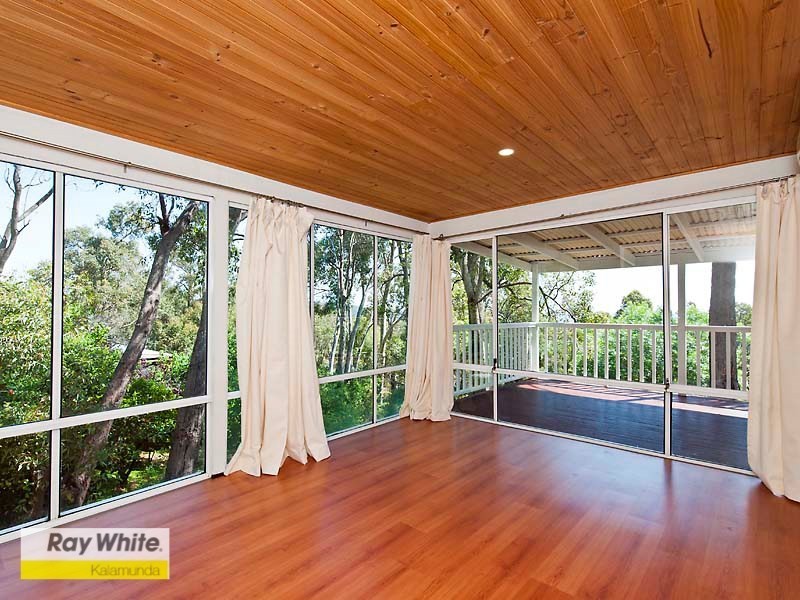 98 Peet Road, Roleystone WA 6111