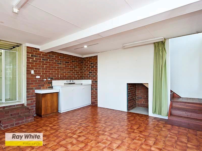 98 Peet Road, Roleystone WA 6111