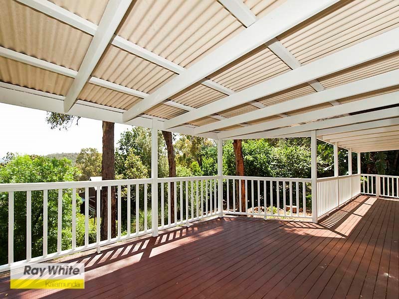 98 Peet Road, Roleystone WA 6111