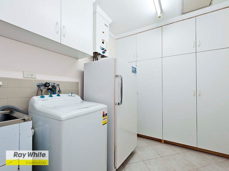 6 Lascelles Parade, Gooseberry Hill WA 6076