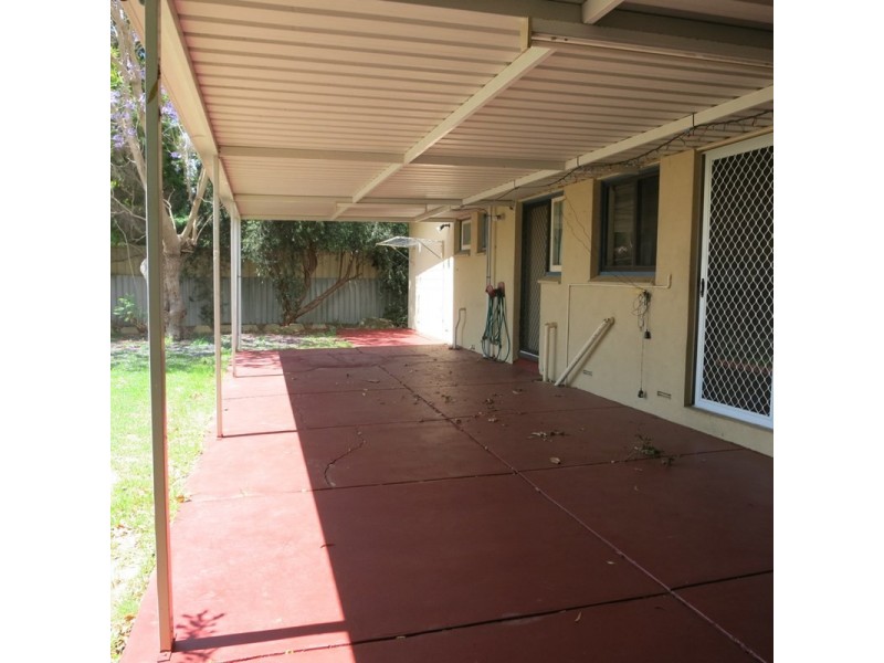 20 Kathleen Close, Maida Vale WA 6057