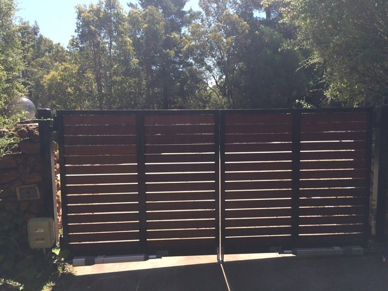 18 Davies Crescent, Gooseberry Hill WA 6076