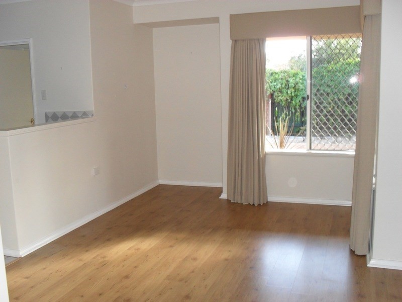 1/31 Railway Road, Kalamunda WA 6076