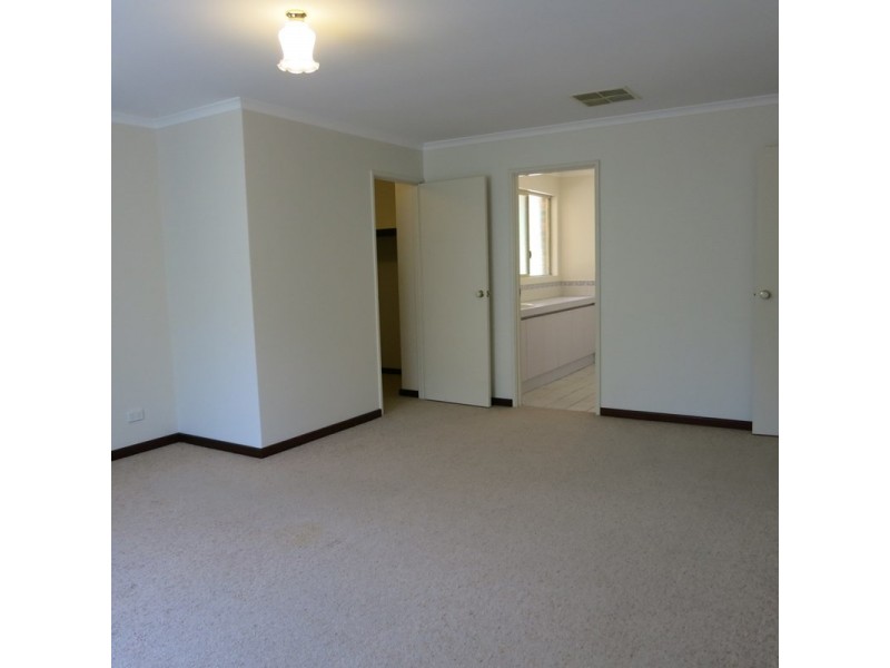 19 Grove Road, Walliston WA 6076