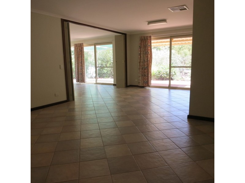 19 Grove Road, Walliston WA 6076