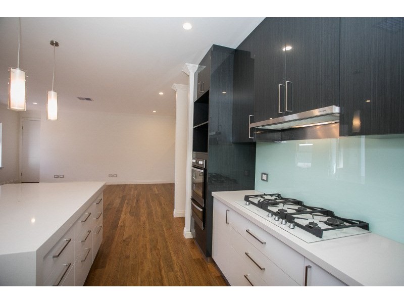 2/60 Whitfield Street, Bassendean WA 6054