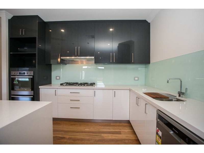 2/60 Whitfield Street, Bassendean WA 6054