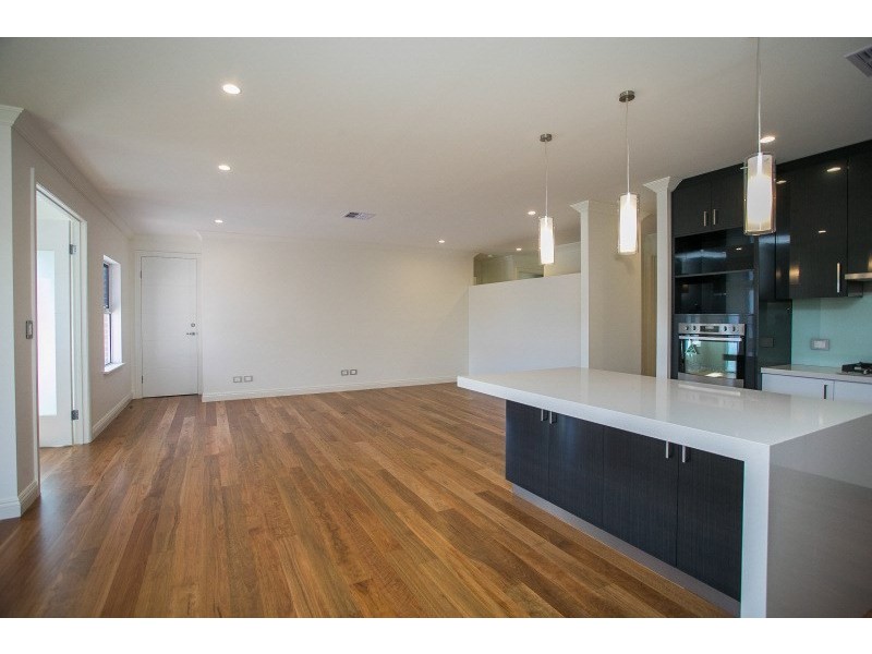 2/60 Whitfield Street, Bassendean WA 6054