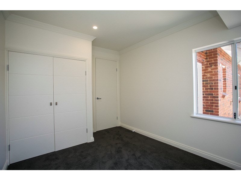 2/60 Whitfield Street, Bassendean WA 6054