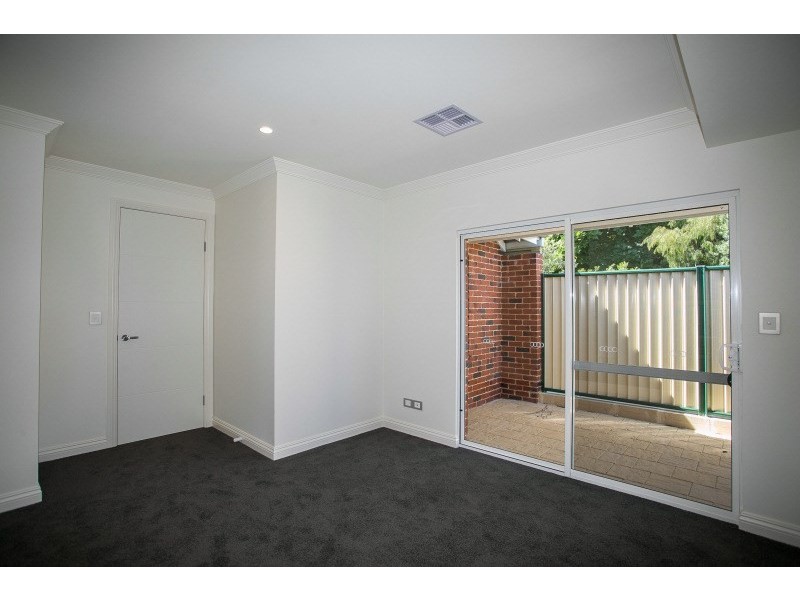 2/60 Whitfield Street, Bassendean WA 6054