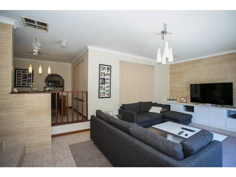 31 Cotherstone Road, Kalamunda WA 6076