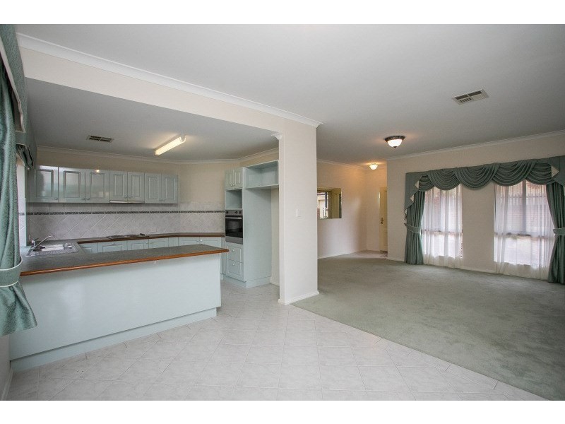 4/11 Kalamunda Road, Kalamunda WA 6076