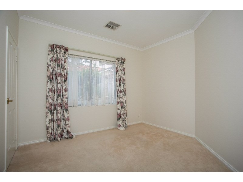 4/11 Kalamunda Road, Kalamunda WA 6076