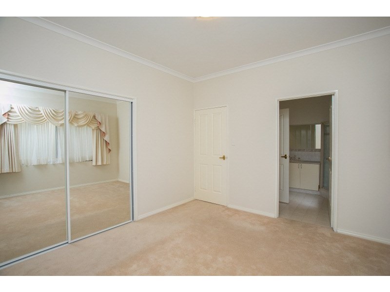 4/11 Kalamunda Road, Kalamunda WA 6076