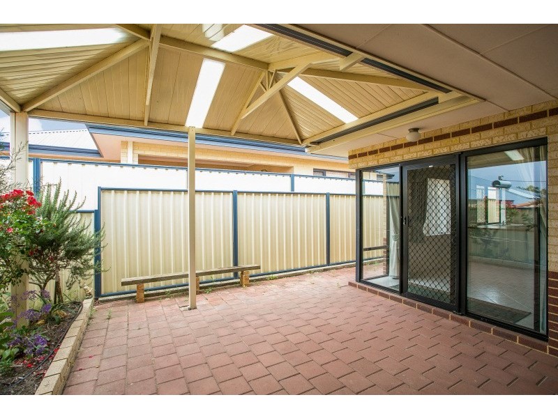 4/11 Kalamunda Road, Kalamunda WA 6076