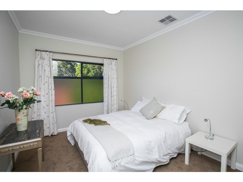 4/18 Heath Road, Kalamunda WA 6076