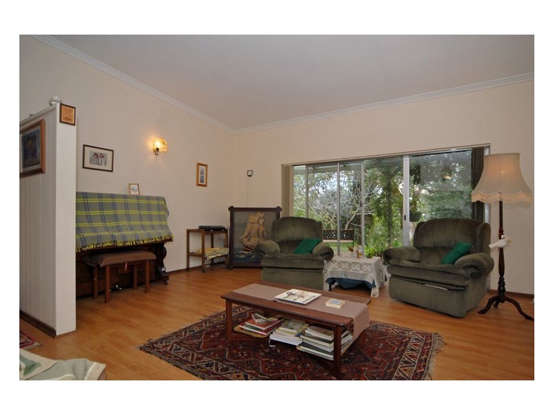 107 Gooseberry Hill Road, Gooseberry Hill WA 6076