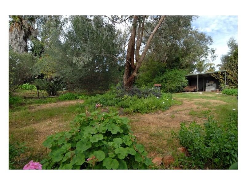 107 Gooseberry Hill Road, Gooseberry Hill WA 6076