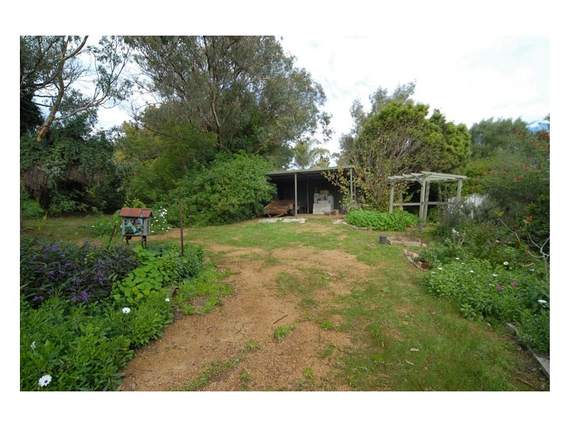 107 Gooseberry Hill Road, Gooseberry Hill WA 6076