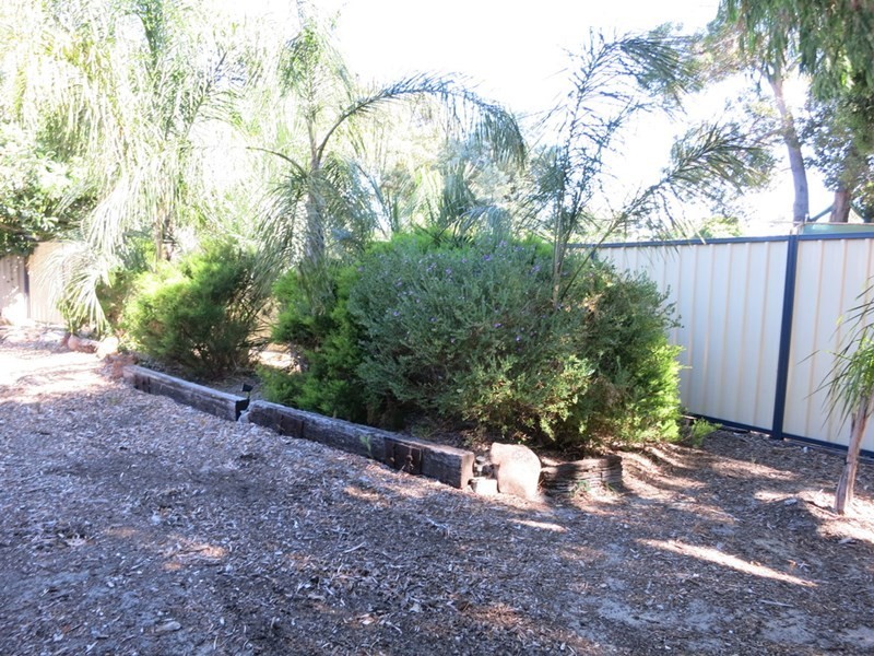 22 Landers Road, Lesmurdie WA 6076