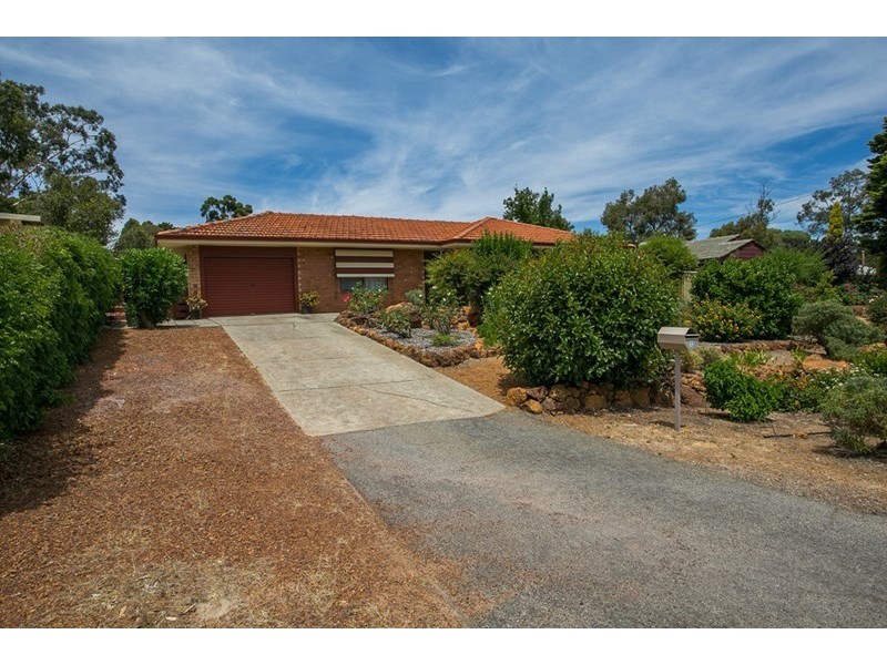 13 Booligal Street, Lesmurdie WA 6076