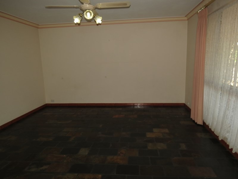 5 Raymond Road, Walliston WA 6076