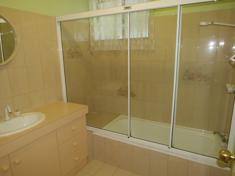 5 Raymond Road, Walliston WA 6076