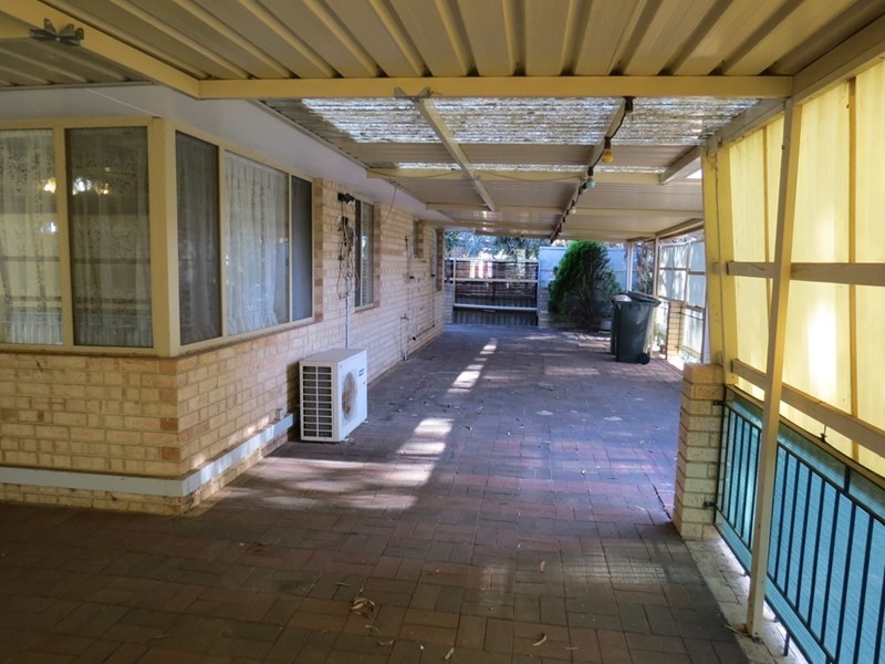 5 Raymond Road, Walliston WA 6076