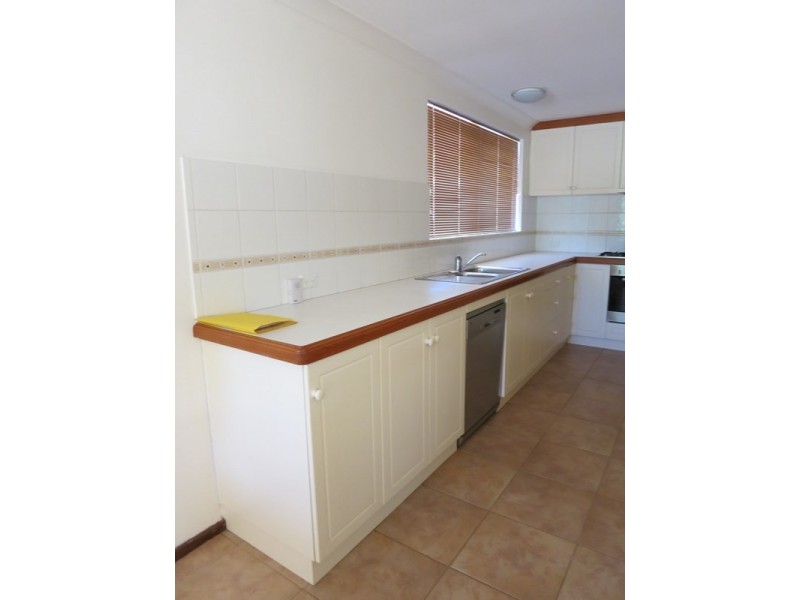 10 Chislehurst Road, Lesmurdie WA 6076