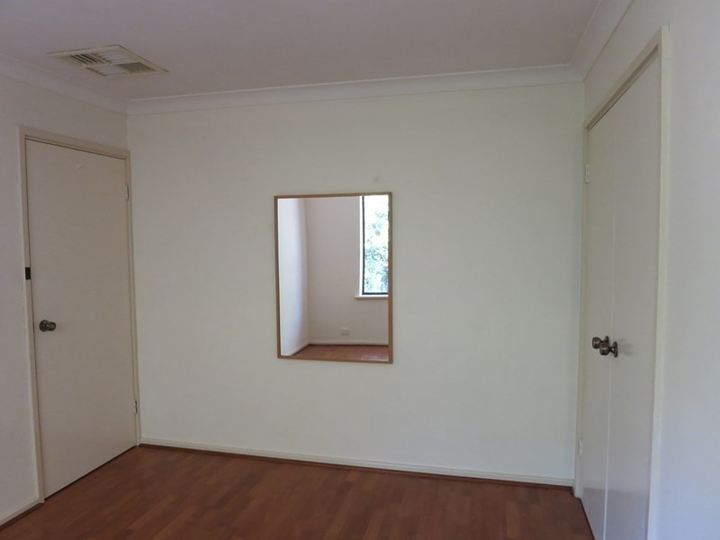 10 Chislehurst Road, Lesmurdie WA 6076