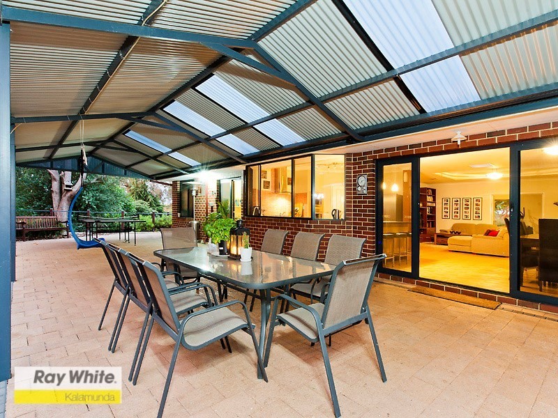 161 Railway Road, Gooseberry Hill WA 6076