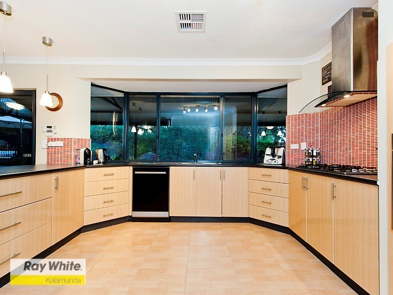 161 Railway Road, Gooseberry Hill WA 6076